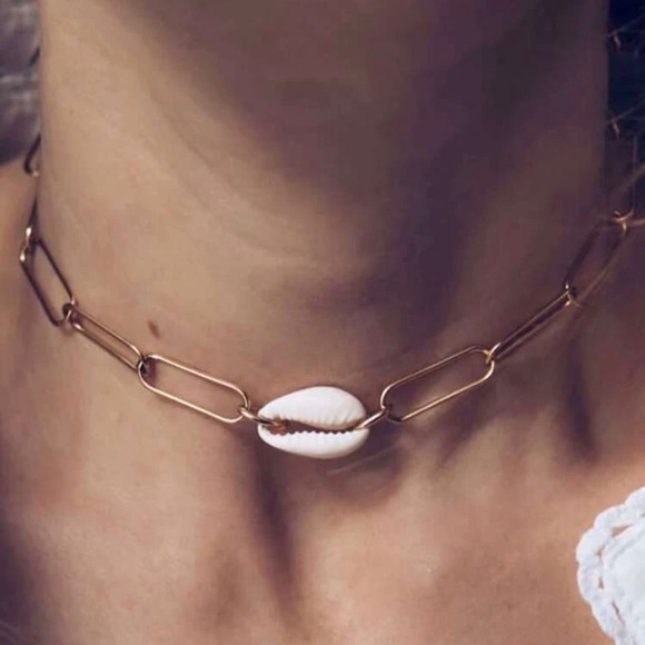 3/$30 💛 Conch Chain Choker - Picture 7 of 7